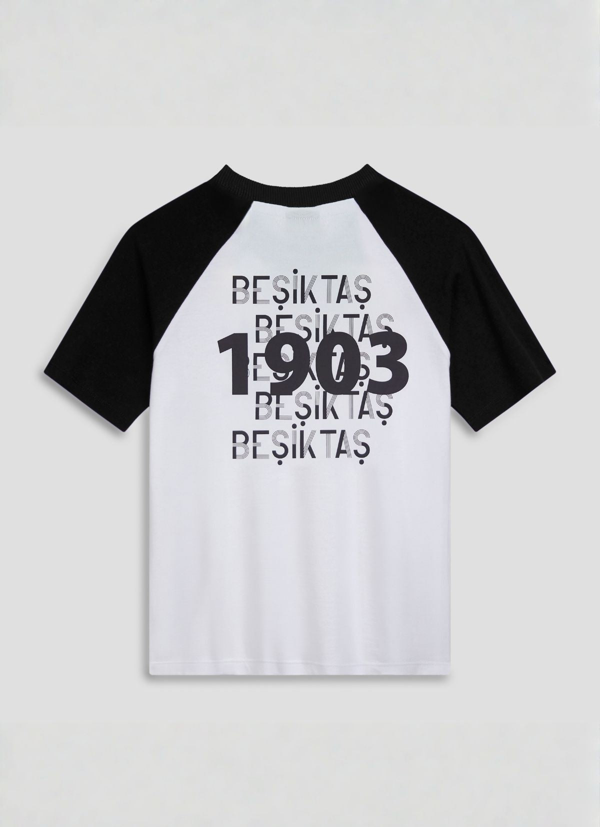 House of Clubs - Beşiktaş  Match Day Büyük Çocuk Takım