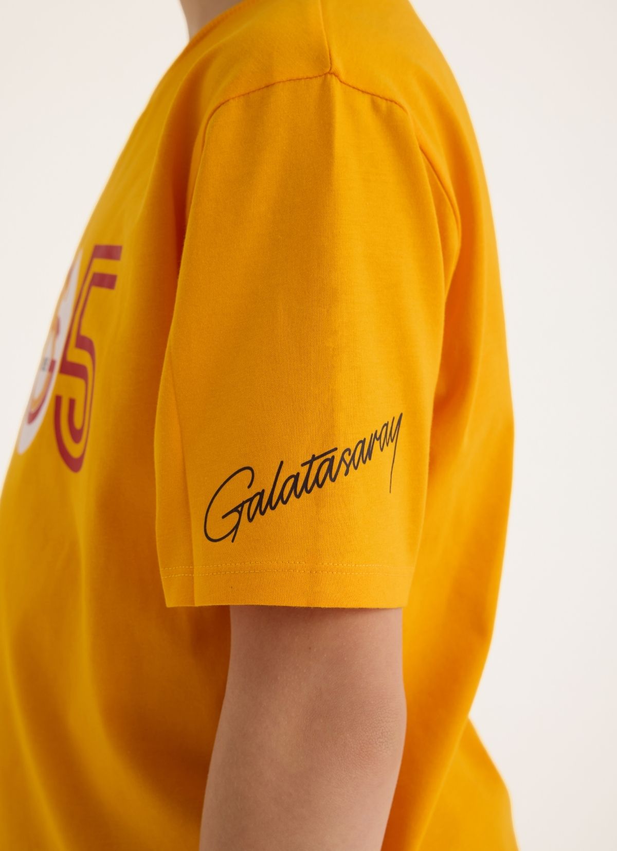 House of Clubs - Galatasaray Büyük Çocuk Takım